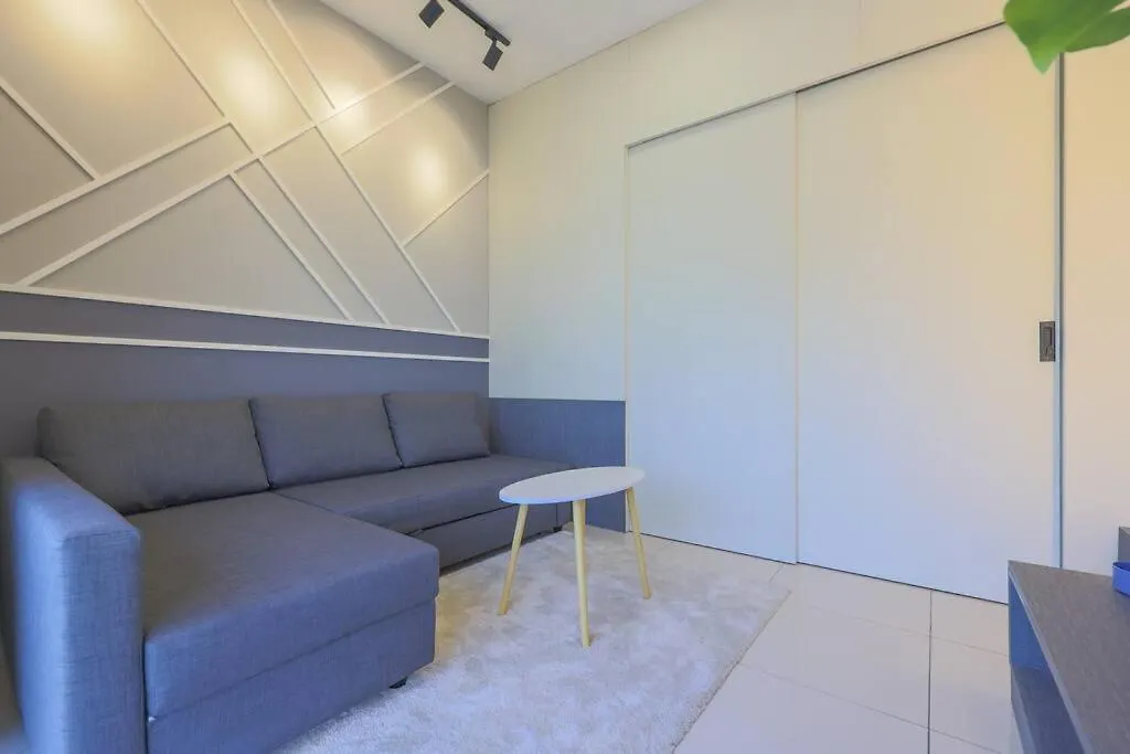 Continew Trx Corner House +2 Balconies +2 Rooms Kuala Lumpur Apartment