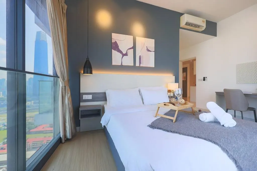 Continew Trx Corner House +2 Balconies +2 Rooms Kuala Lumpur