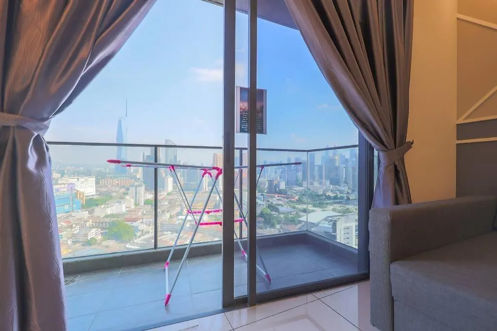 Daire Continew Trx Corner House +2 Balconies +2 Rooms Kuala Lumpur Malezya