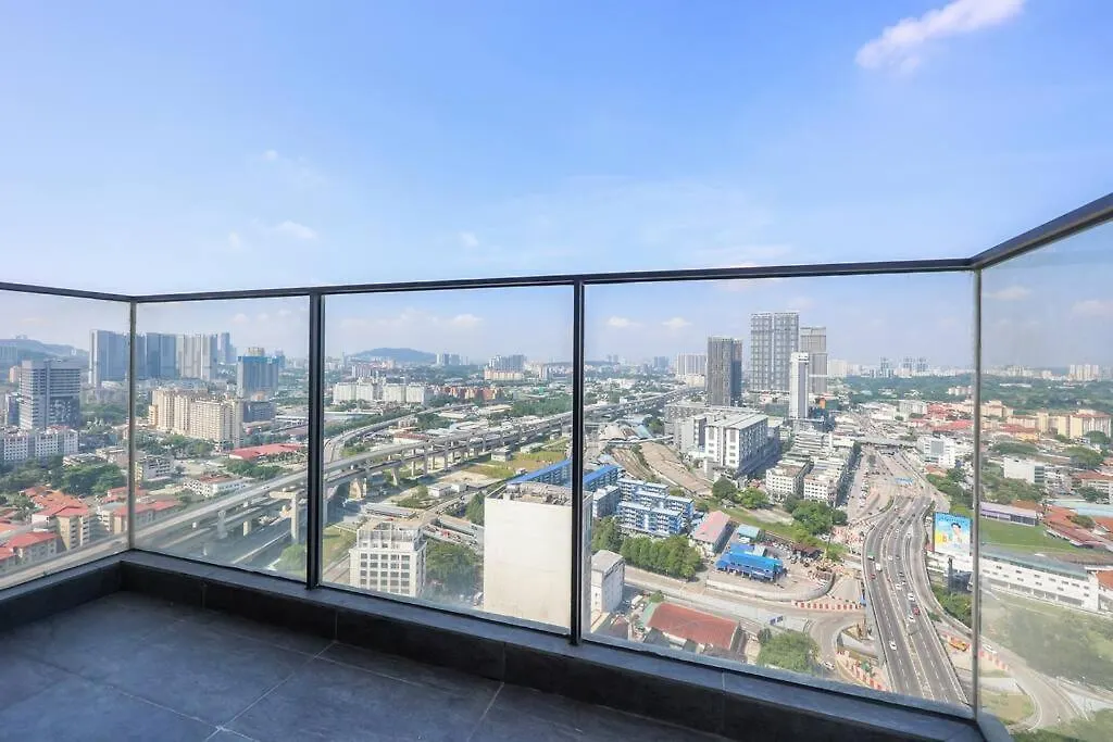 Continew Trx Corner House +2 Balconies +2 Rooms Kuala Lumpur Malezya